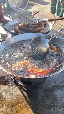 Công việc hàng ngày của chàng sinh viên nghèo vượt phố❤️ Ba chỉ heo quay giòn 👇#monngonmoingay #xuhuong #tiktokviral #tiệccưới #ẩmthực 