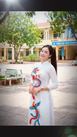 Người càng im lặng trong tình yêu thường là người tổn thương nhiều nhất.” #TraiTimSauTham #CamXucGiauKin #lovephilosophy 