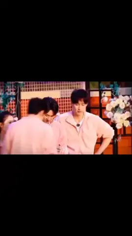 yingbao berada di samping barisan aktor aktor yg keren 🤗 #zhaiyiying翟一莹 #chentianxiang #varietyshow #fyypppppppppp #ti̇ktok 