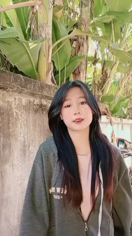 လာပြုံးပြတာ🤪 #မြင်ပါများပီးချစ်ကျွမ်းဝင်အောင်လို့🤒🖤 #foryou #tiktok #pppppppppppppppp #မင်းတို့ပေးမှ❤ရမဲ့သူပါကွာ 