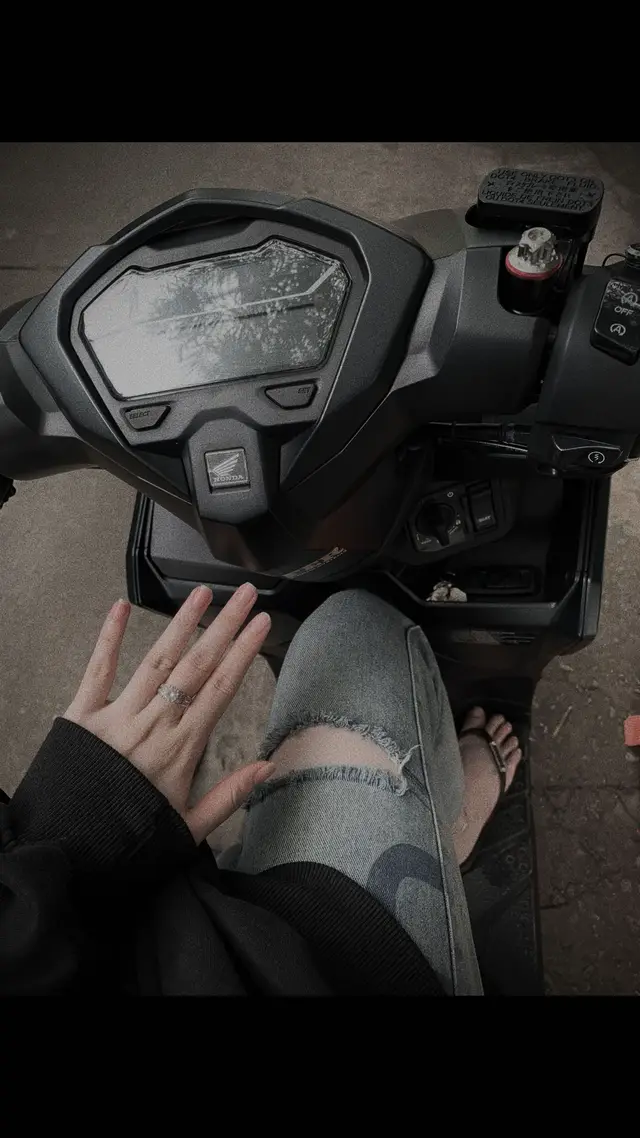 Đôi khi lựa chọn rời xa một số người, không phải vì họ không tốt, mà vì khi ở bên bạn, trạng thái của họ không tốt!