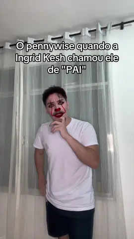 A OLHADA MORTAL Q ELE DEU KKKKKKKKKKKKK #itbemvindosaderry #welcomederry 