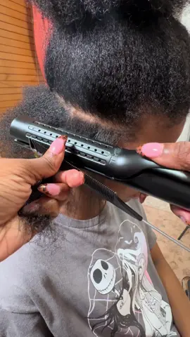 IT’S SILK PRESS SEASONNNN! Grab the TYMO 2n1 curling iron now while it’s on sale! #SuperBrandDayBFCM #TYMOSBD #tymobeauty #curlstymo #silkpress 