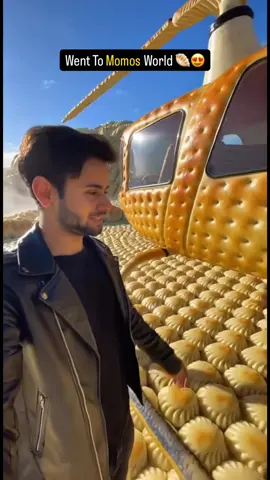 Har Jagah Momos Hi Momos Hain 🥟😍