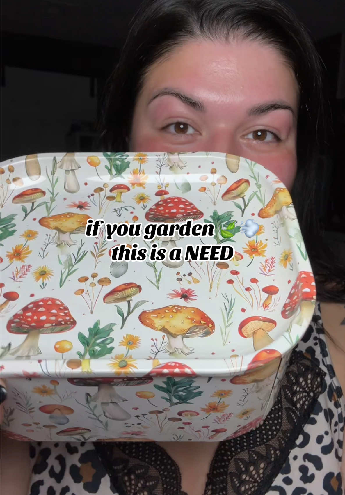 A gardening NEEEEED 🍃💨  #gardening #gardeningtray #gardeningtools #organizerbox #gardentok 