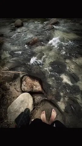 “我不知道我的坚持是否会有回报,但我依然在这里等你...!