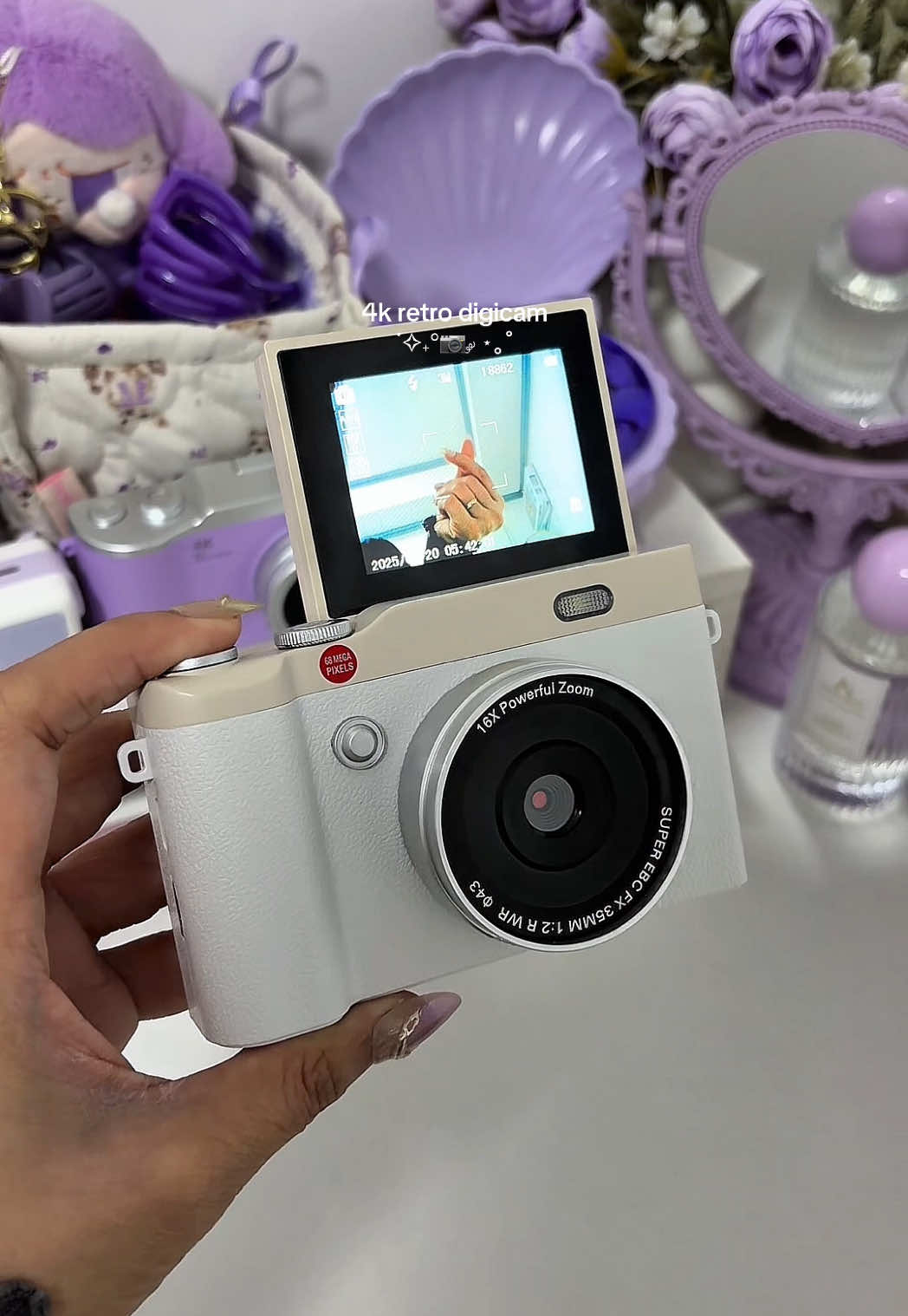 affordable digicam this Christmas 🎄🎁 #digicam #retrocamera #digitalcamera #4kdigicam #camera 