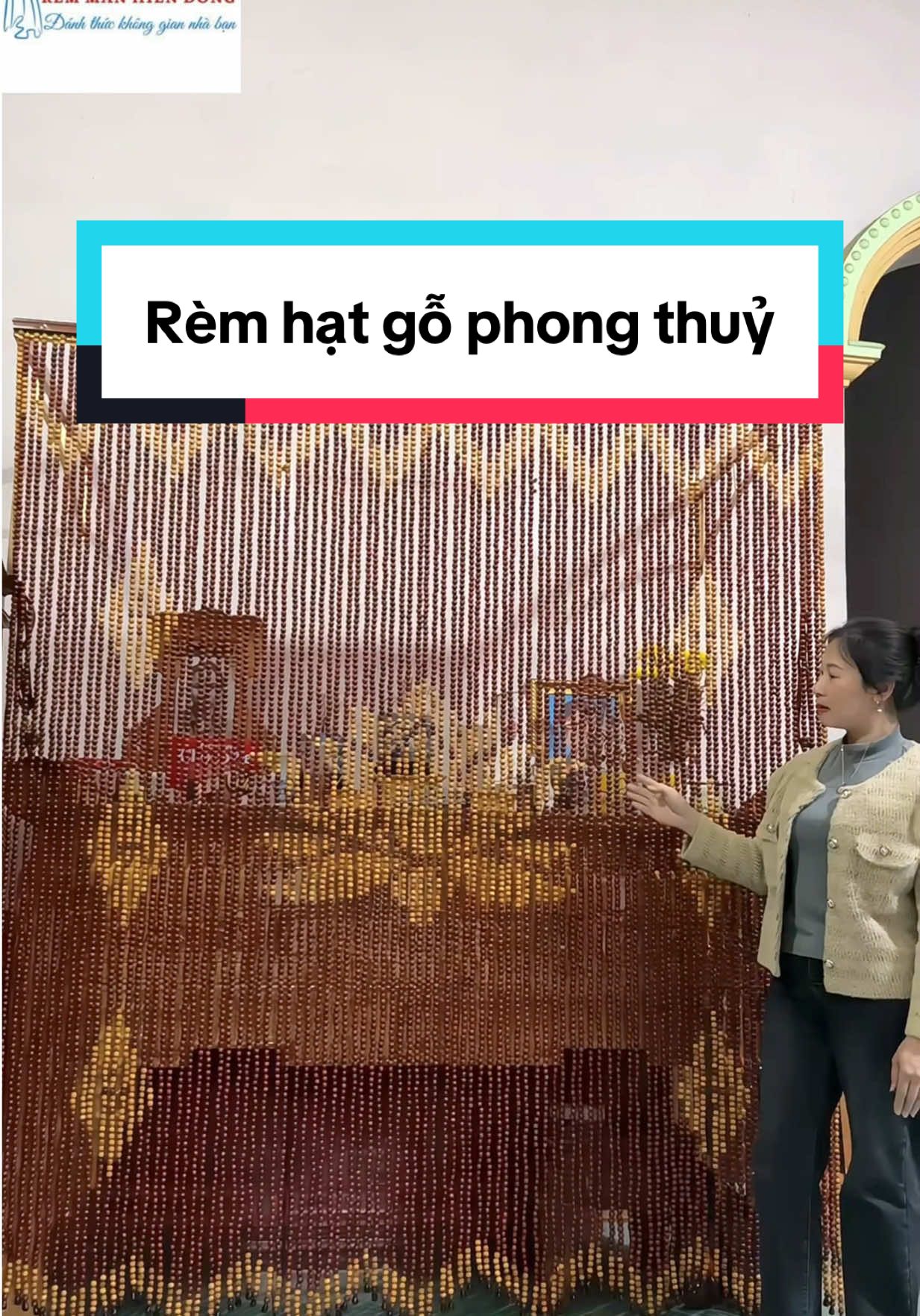 @Shop Rèm Màn Hiền Đông phòng thờ sẽ trở lên trang trọng.Rèm hạt gỗ phong thuỷ #remphongthuy #trangtrigiatien #remhatgo #remhatgophongtho #remmanhiendong 