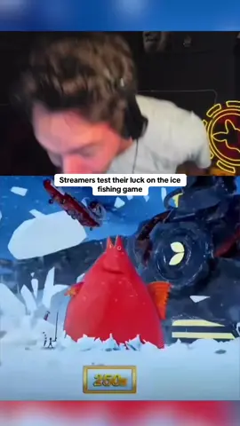 Streamers test their luck on the ice fishing game #kickstreaming 