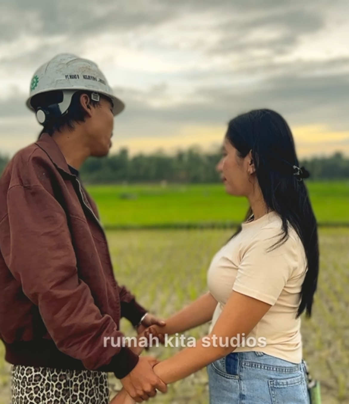 tong ngahembos teing min karunya eug🥹@Neng kumis @KANG AMIN #rumahkitastudios #filmpendeksunda 