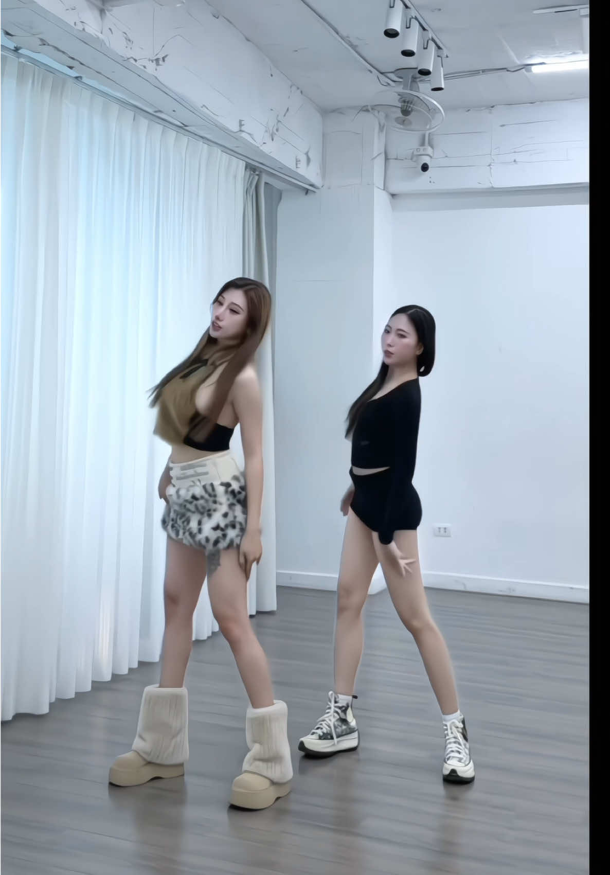 Nhảy bài của cô bé chủ biên lun💃🪩 @Hà Trứng nè #trending #xuhuong #fyp #dancer 