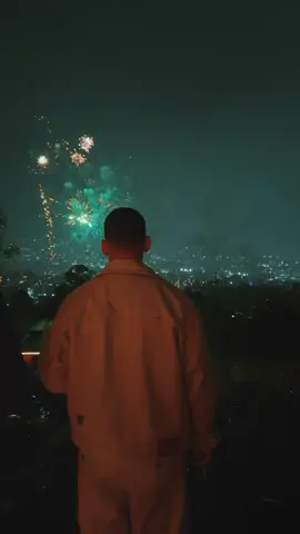 Mi primera Alborada en Medallo. Feliz Navidad a todo el mundo desde Colombia. Sonriele a la vida ❤️‍🔥