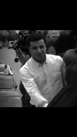 selahattin demirtaş'ın tahliye olacağı söyleniyordu,demirtaş hakkında istenilen 7 yıl hapis cezası nedeniyle tahliye edilmesi mümkün değildir! #selahattindemirtas #kesfet #sırrısüreyyaönder #kesfetteyiz 