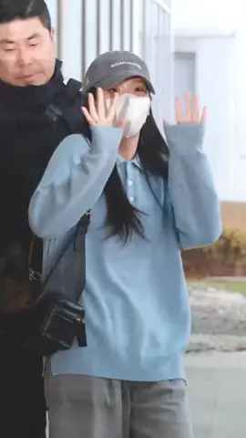 Jisoo, Jennie, and Rosé have returned to Korea after finishing the concert in Singapore 😭#bp_dinny🤍 #BLACKPINK #BLINK #fst♡ 