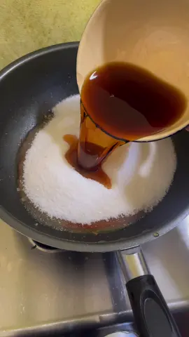 Mấy hôm nay thời tiết bắt đầu se lạnh hơn, nên em làm sốt nhiều tiêu xíu ăn cho ấm cơ thể nhé ạ… #ocluockhang #xh #amthuc #monngonmoingay 