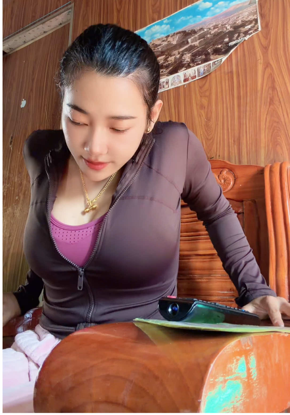 ချော့သိမ့်မလားလို့ ... အဟုတ်မှတ်နေတာကို 😂 #kachingirl #pan👸🏼 #fyp 