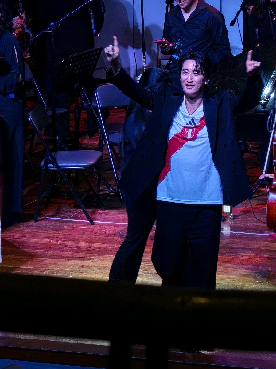 Que bonito haber conocido a Shin Hyun-joon, lloré como cada vez que ví un capítulo de Escalera al cielo 🥹 #shinhyunjoon #taehwa #escaleraalcielo #peru 