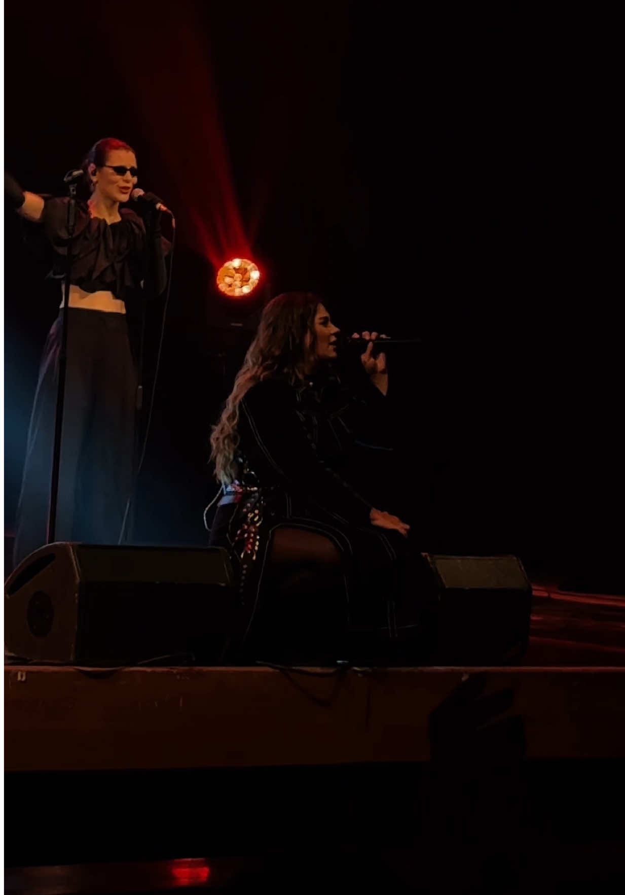 Доб’ємо мені 100К підписників? 🥹❤️  #сашазаріцька #kazka #плакала #фіалкарозцвіла 