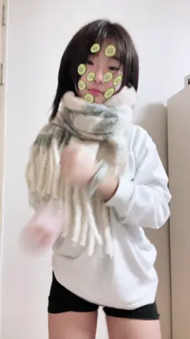 이제 목도리에 계절이 온것인가#ㅊㅊ #fyp #16 