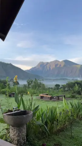 Sembalun emang gabisa diem ya 😭😍 #sembalun #lombok #rinjani #villa #camp 
