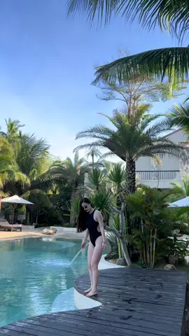 Chúng ta chỉ có một cuộc đời…Nếu có thể đừng lãng phí giây phút nào 🖤🖤🖤 #xuhuong #fyp #fypシ #muine #detuvaresort 