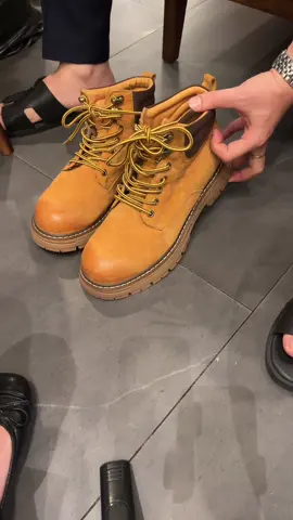 Giày nam cổ cao thanh tao sang trọng khỏe khoắn