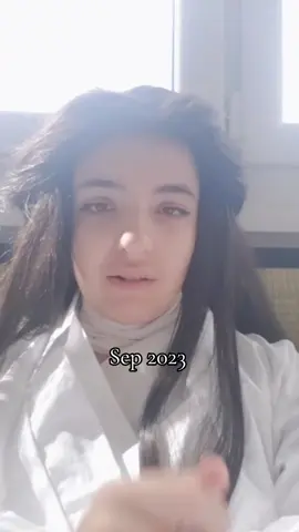 I love to look at where I was before and see my evolution throughout the years (or even months, I literally get better everytime I rewear a cosplay ^^') Back in the days I could barely style a wig, sew, put on makeup or even film a video and now I'm doing so much better just by practising. Watch tutorials, try, allow urself to make mistakes, that's how you learn! Practice makes perfect! #glowupchallenge #xielian #tgcf #tianguancifu #cosplayglowup 