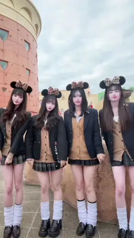 卒業までに制服Disneyたくさん行きたい💓✨️#ljk#jkの素敵な思い出#jkブランド#ヒョウ柄ディズニー#おすすめ 