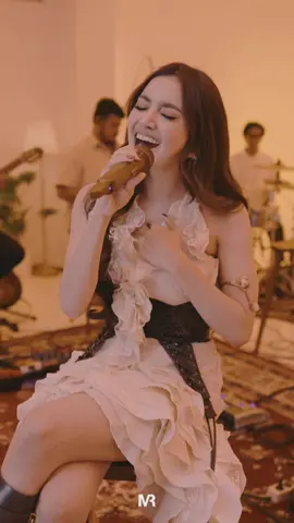 Fullnya di youtube akuu hehe🧡 Search “untuk yang bersamanya live session” selamat menonton🫶🏻