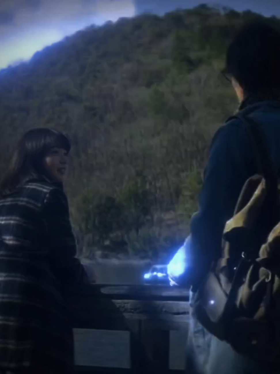 Không phải ai làm tim mình rung động cũng là người níu tay mình lâu, không phải cứ yêu sâu là sẽ thấu hiểu.#tinhyeu #podcast #yeu #xh #fyp 