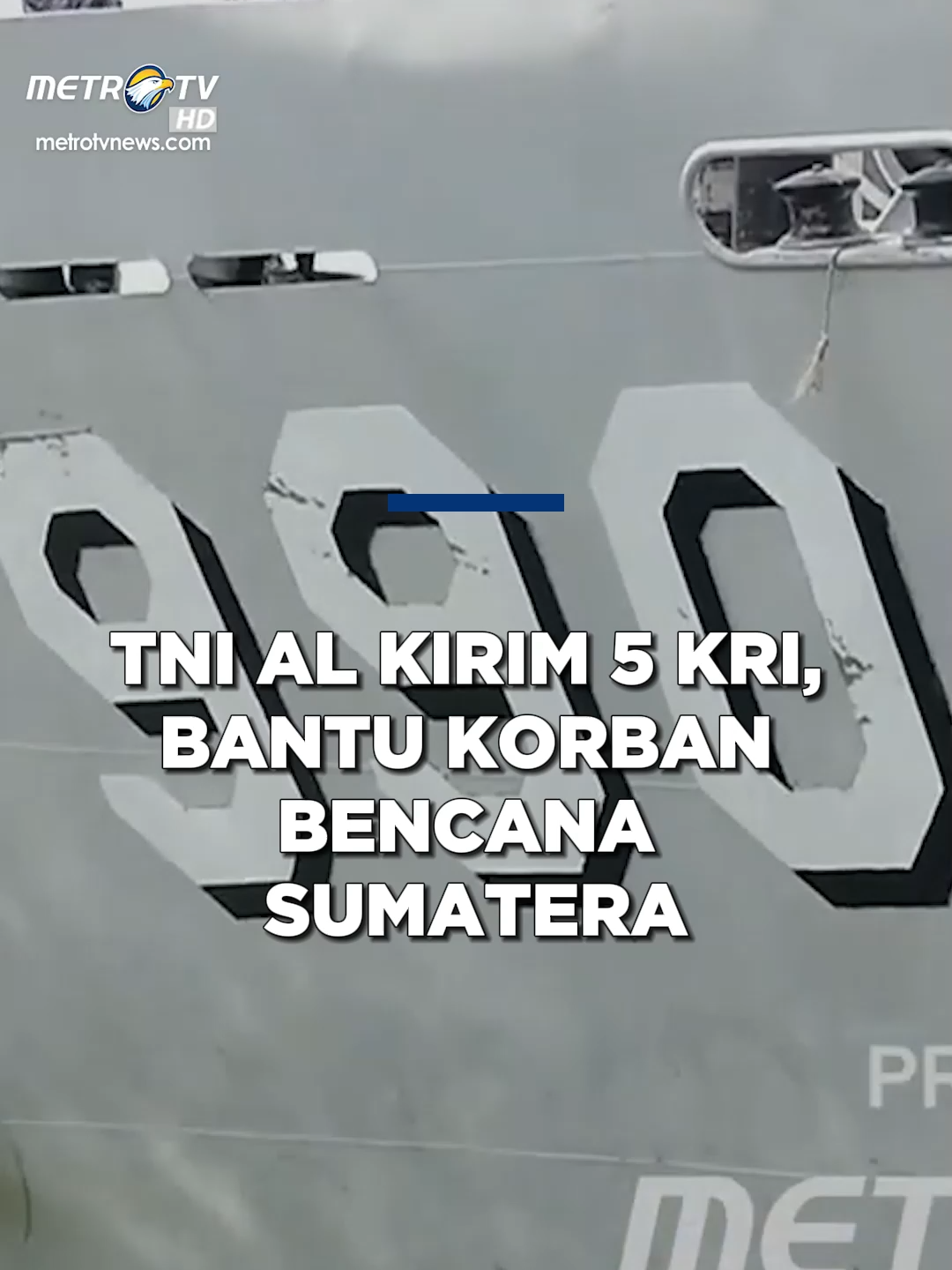 TNI Angkatan Laut (TNI AL) bergerak cepat dengan mengerahkan lima kapal perang, dua kapal rumah sakit dan lima helikopter untuk mendistribusikan bantuan kemanusiaan skala besar bagi korban banjir bandang dan longsor di Aceh, Sumatera Utara, dan Sumatera Barat. Kepala Staf Angkatan Laut (KSAL), Laksamana TNI Muhammad Ali, menegaskan bahwa seluruh personel TNI AL bersiaga untuk mempercepat pengiriman bantuan dan proses evakuasi korban. 