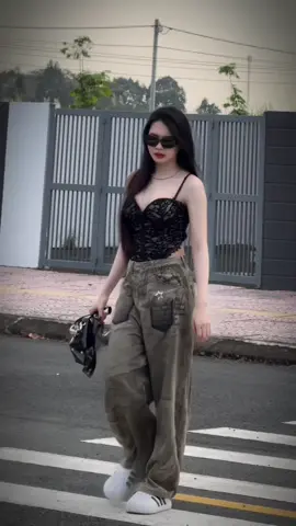 Gặp em từ buổi xem nhạc …#bemayy #64_vinhlong #xuhuong 