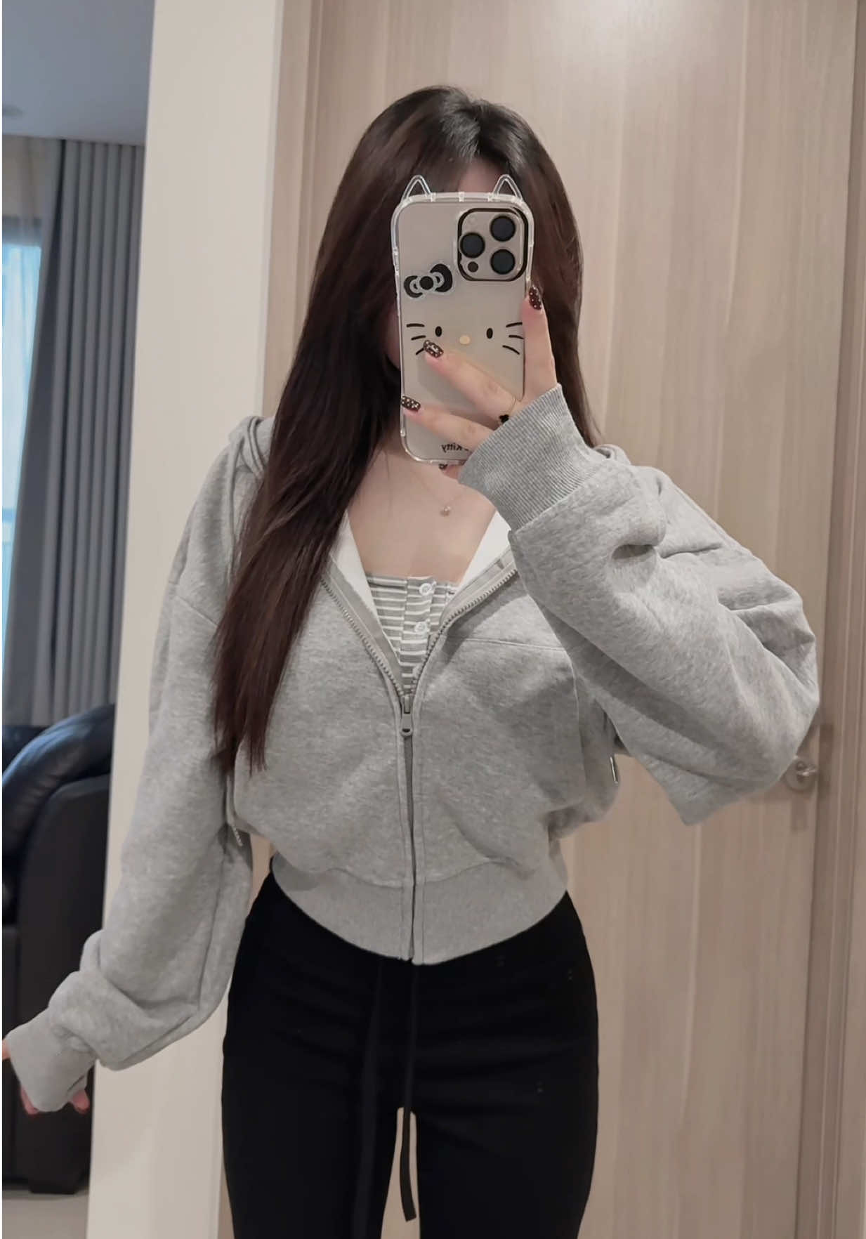 Áo khoác nỉ croptop ✨ #h2oclothing #mihohouse #aokhoacni #aokhoaccroptop 