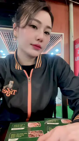 Áo ngành này nặc nốt năm nay sang năm chia tay e nó rồi nhơ ghê😆😆😆