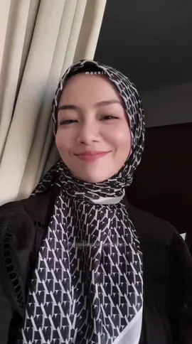 special wish from kak miraa to mee heheee 🥹 she is soo kind and humblee!! now you all know why shes everyone's girl crush rightt 🫠🥹 thank you kak @Mira Filzah 🫶🏻🤍 LOVE YOUU! #mirafilzah #sweetdreams  #mandulbukanpilihan #fyp #foryou