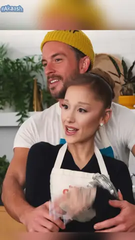 Ariana And Cynthia weird moments #wicked #ariana #cynthiarodriguez #fypシ 