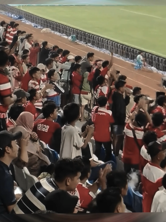 respect dulur k-conk💙❤️ #persibbandung #bobotohpersib1933 #maduraunaited 