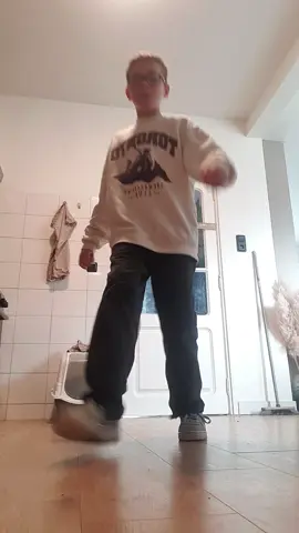 We gaan voor een reactie van @𝗘𝗦𝗦𝗢𝖢𝖨𝖠𝖠𝖫 🌻  😎