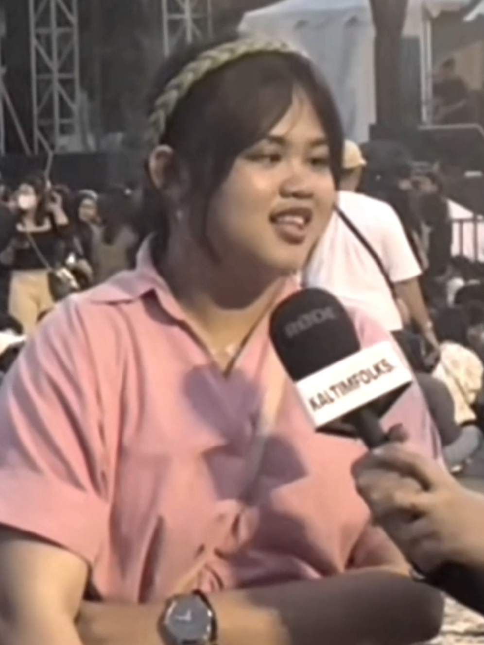 lets not forget about this diva // its been a long time im not editing meme i think // #diva #icon #tiket #konser #meme 