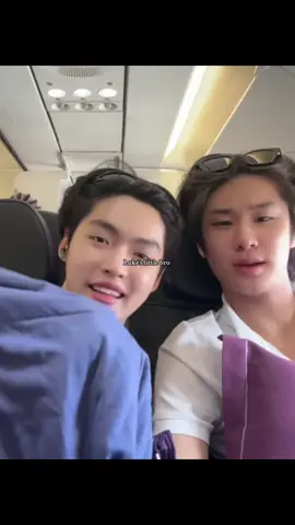 Mick always rests his head on Luke's shoulder and chest. These actions are really cute. #lukeso_ #mickmetas #lukemick 