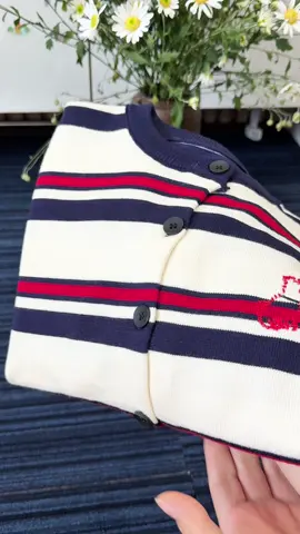 Áo len dệ kim dài tay lẻ sọc #aolen #aodetkim #aodaitay #aocadigan #fashion 
