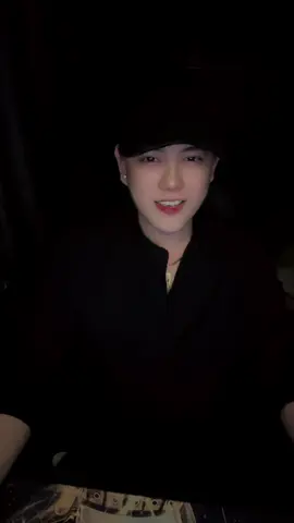 Từng dòng tin nhắn xưa nay im lặng quá #anhaoden #lenxuhuong_tiktok 