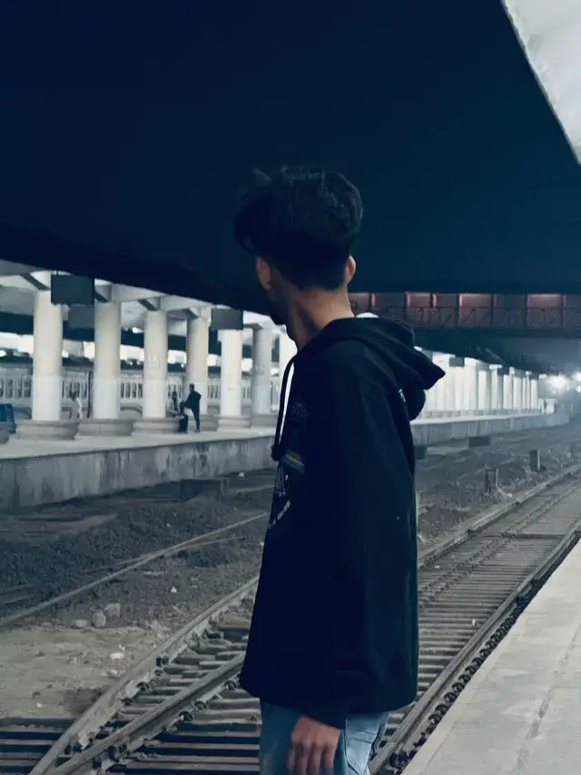 তার সাথে শেষ দেখা কোথায় হয়েছিল? ❤️‍🩹#tiktokofficialbangladesh #shishir007 #foryoupageofficiall #foryou #rajshahi 