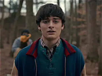 the amount of parallells is crazy #willbyers #harrypotter #strangerthings5 #viral 