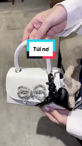 Túi nơ blinh blinh tone trắng nhẹ nhàng xinh dịu 🥰🥰🥰 #tuihottrend #toptrending #tuideocheo #sale 