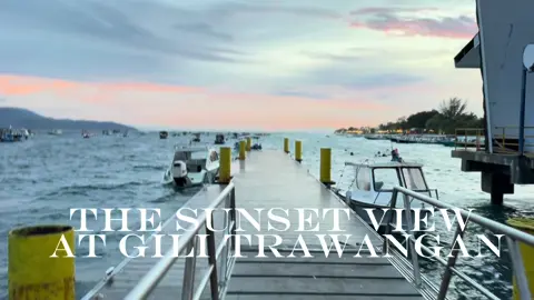 The sunset view gili trawangan 