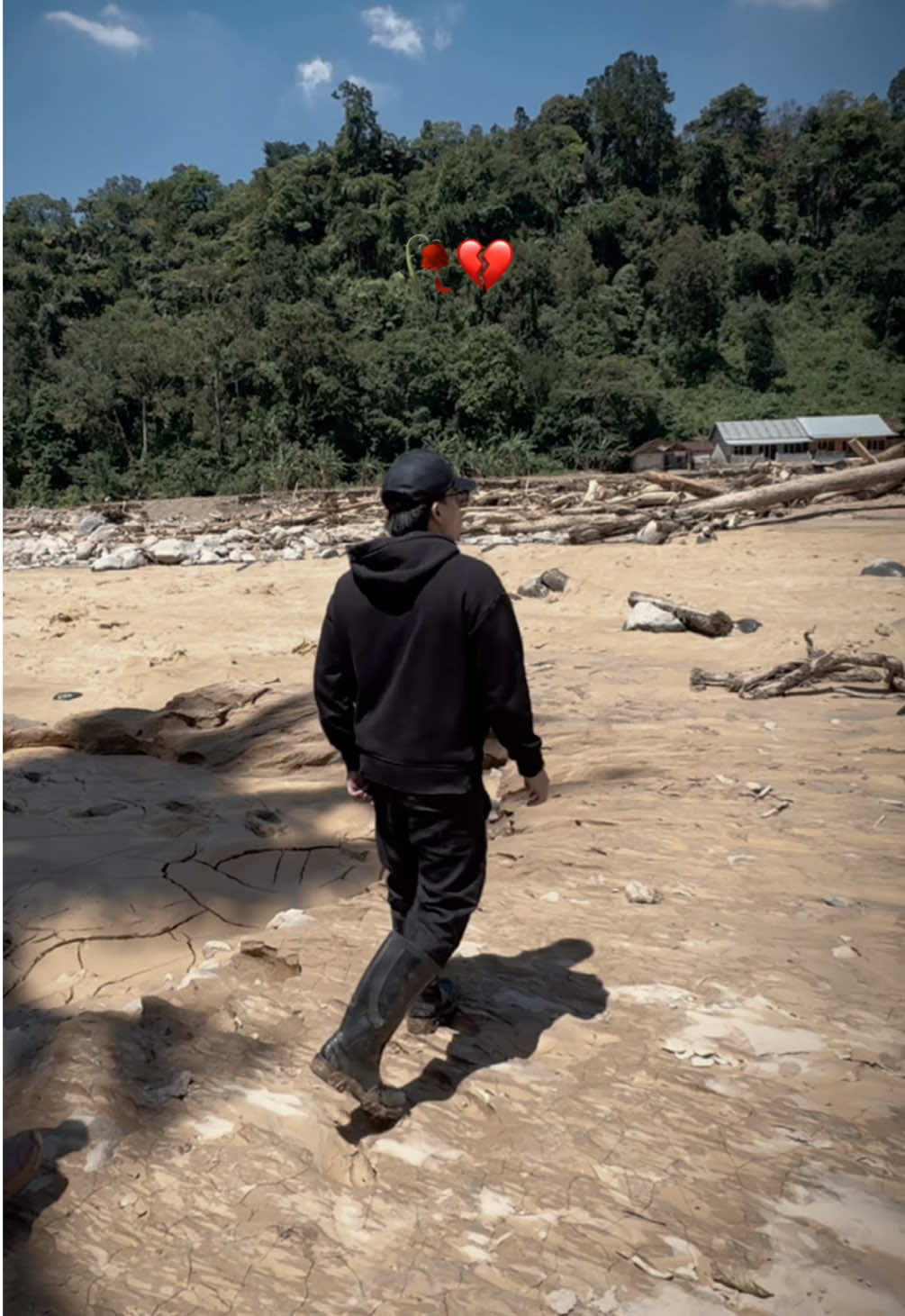 sedih banget rumah saudara-saudara kita berubah seperti ini 💔🥀 Pray For Aceh, Sumatra Utara, Sumatra Barat ❤️🇮🇩 #Sibolga #Agam #Padang 