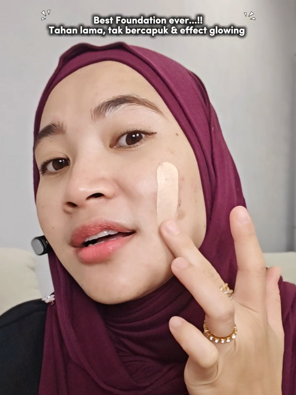 Cantikkk weyhh finishing dia...mmg glowing & tahan lama😍..kena air pon still in-point tak comot...Lurveeee #carslanfoundation #foundation #foundationviral #foundationwaterproof #makeup 