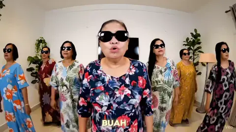 udah pada makan belum sih.. 😭, disuruh senam, malah kayak mie instan. Daster termurah hanya disini ya, 1 paket isi 5 pcs. dipake rusuh tetap adem, masih promo.. cek keranjang kuning sekarang.💕 #veo3 #katakata #lucu #viral #fyp 