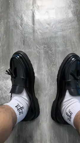 Buset dah🤤#sepatupormal #sepatu #promomakanharian 